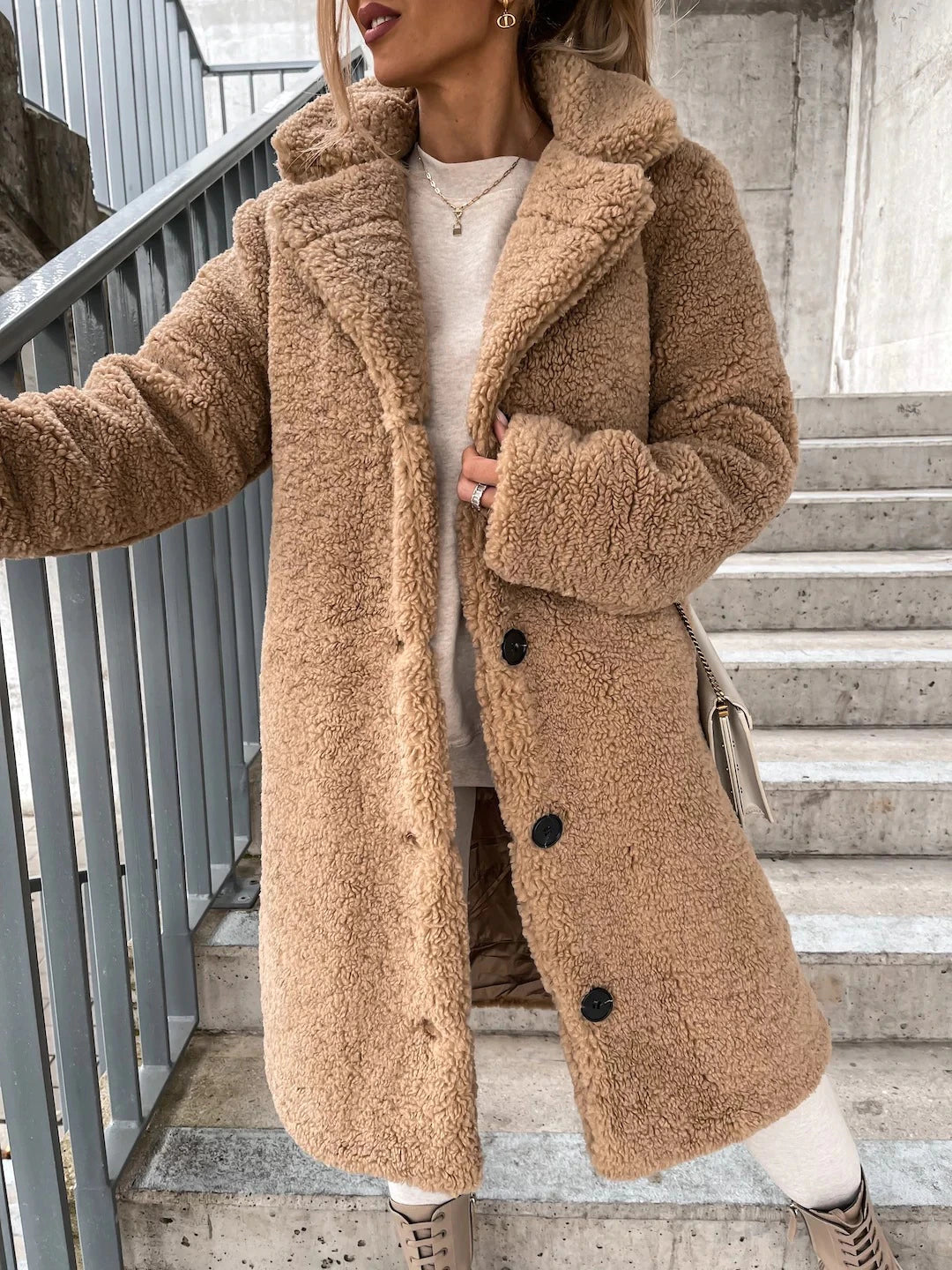 Josephine: Luxurious and Comfortable Wool Coat