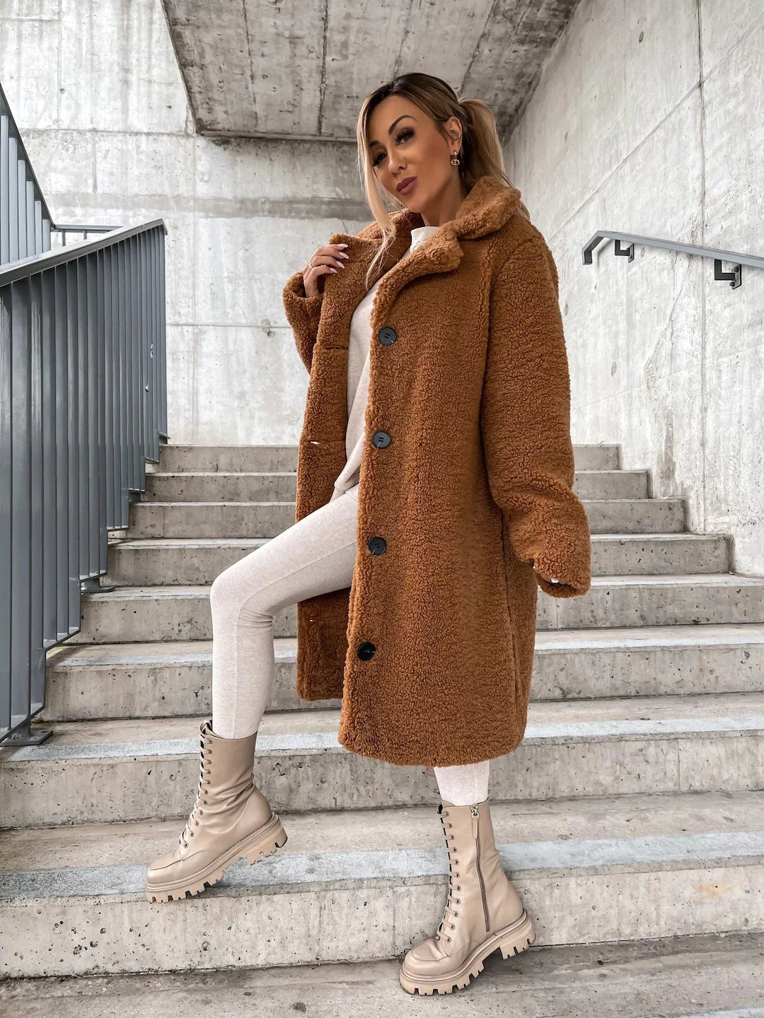 Josephine: Luxurious and Comfortable Wool Coat