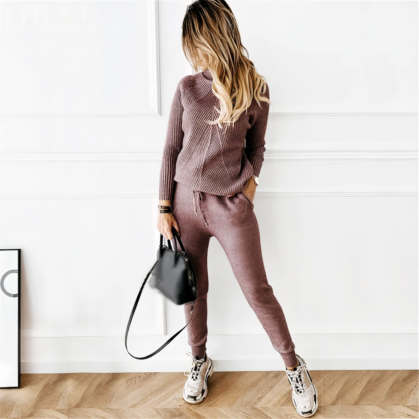 Yvette Set: Gestreifter Rollkragenpullover und Leggings