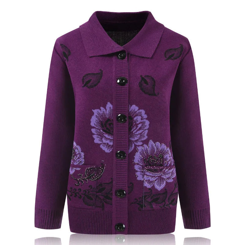 Amelia® | Edle Strickjacke mit Blumenapplikation