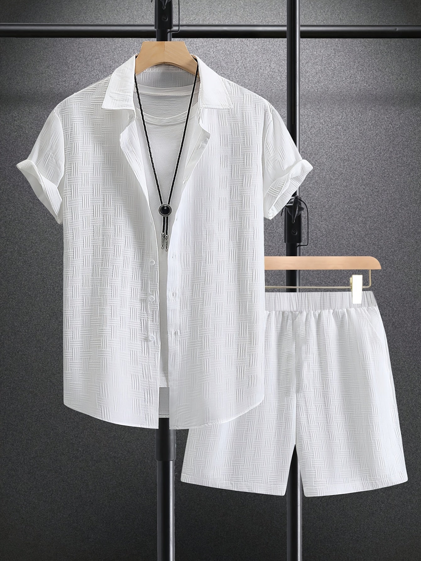 Fudus Relaxed Fit Kurzarmshirt und Shorts Set mit Knöpfen und elastischem Bund