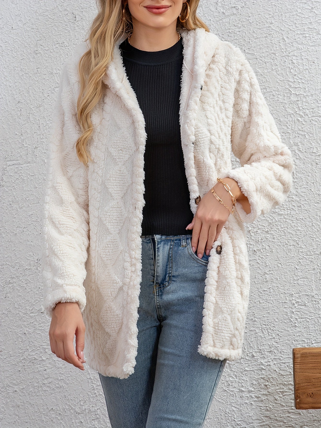 Krohn-e | Fluffy Kapuzenjacke mit Knöpfen Polyester Weich und Warm