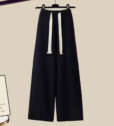 Faye Zweiteiliges Set: Lockerer Strickpullover und weite Hose