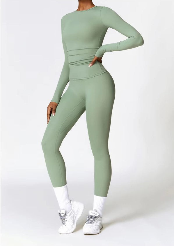 Bequemes Zweiteiliges Set von Bella