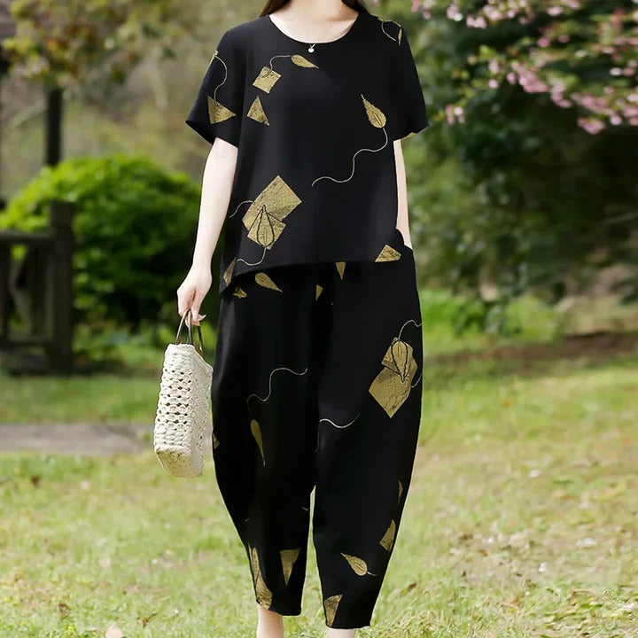 Elegantes und komfortables Set mit Muster