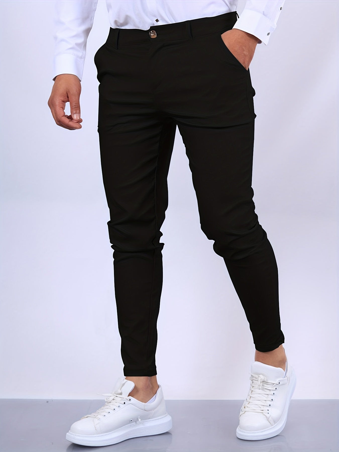 Schicke, moderne Herrenhose im Slim Fit