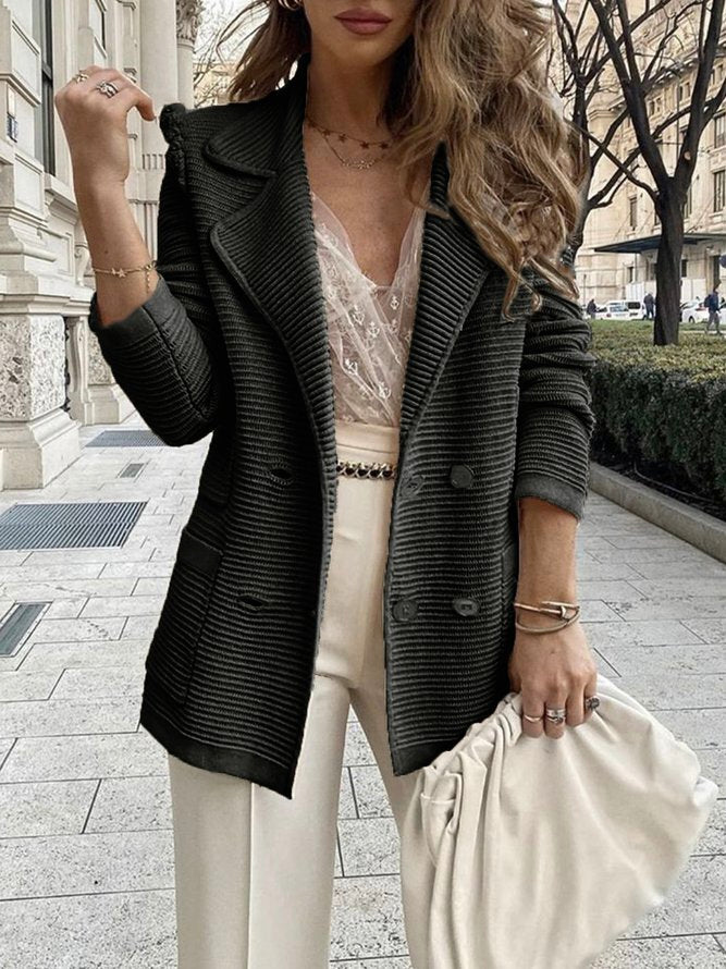 Moderne Strickjacke – modisch und warm