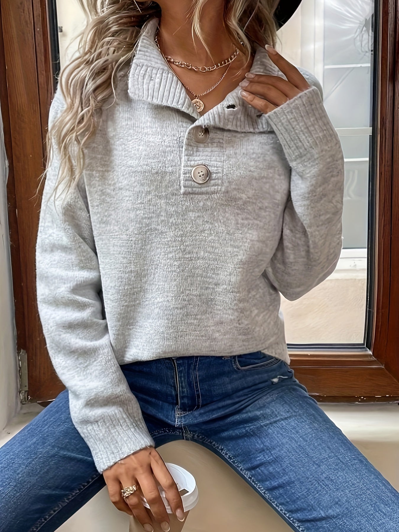 Krohn-e | Lässiger Stricksweater mit Knopfdetails Acryl Weich und Bequem