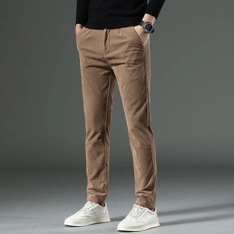Komfortable Herren Cordhose für den Sommer von Dietger