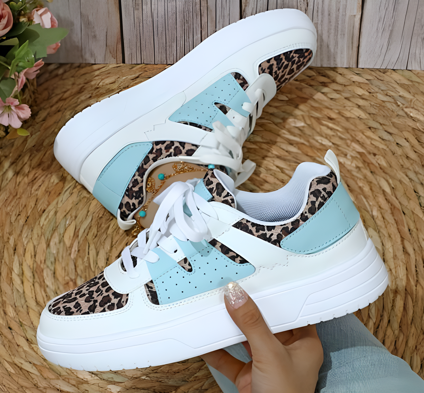 Komfortable und stilvolle Damenschuhe mit orthopädischem Design