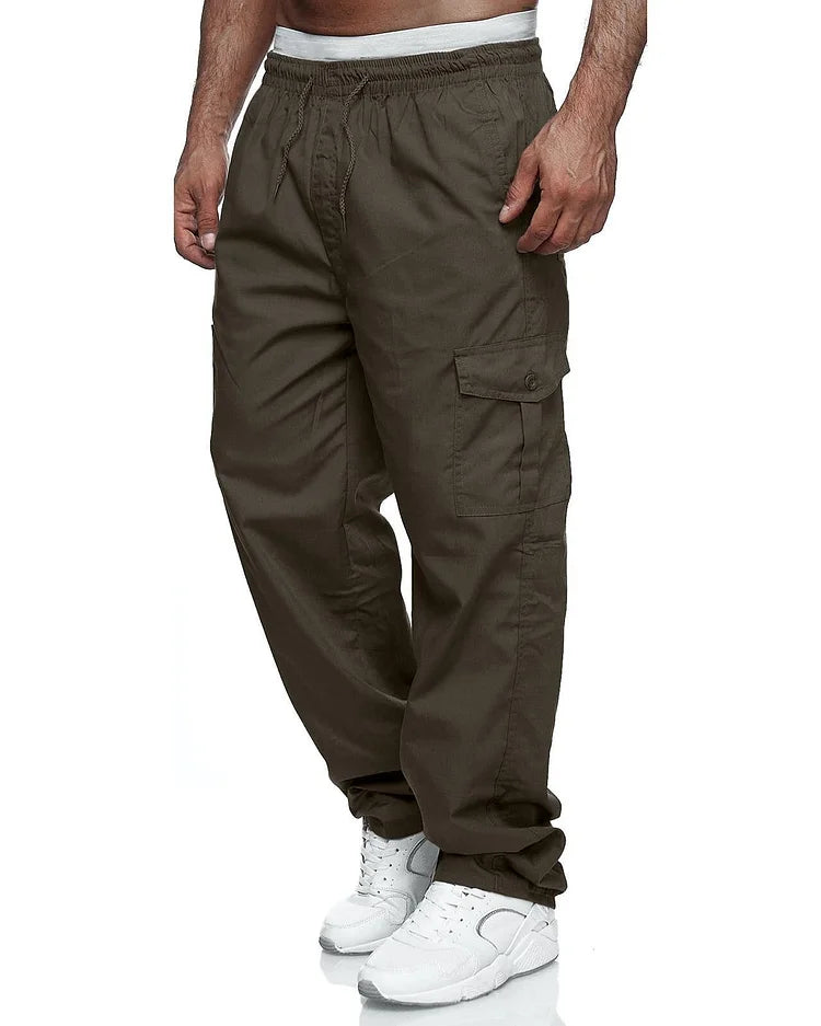 Robuste, bequeme Herrenhose mit vielen Taschen – perfekt für Outdoor-Abenteuer