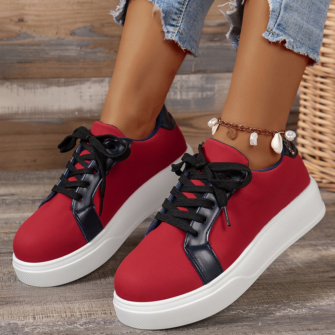 SYLVIA: Flache Sportschuhe