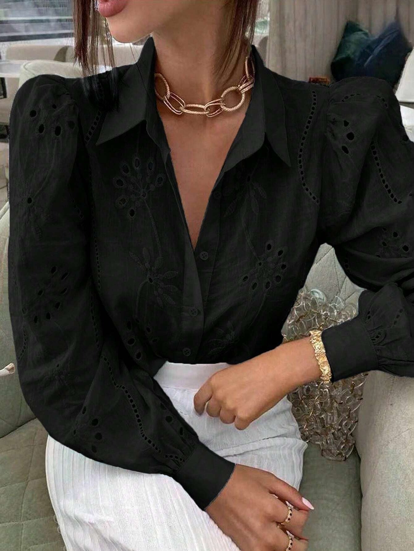 Langarmhemd von Fudus, einreihig, bestickt