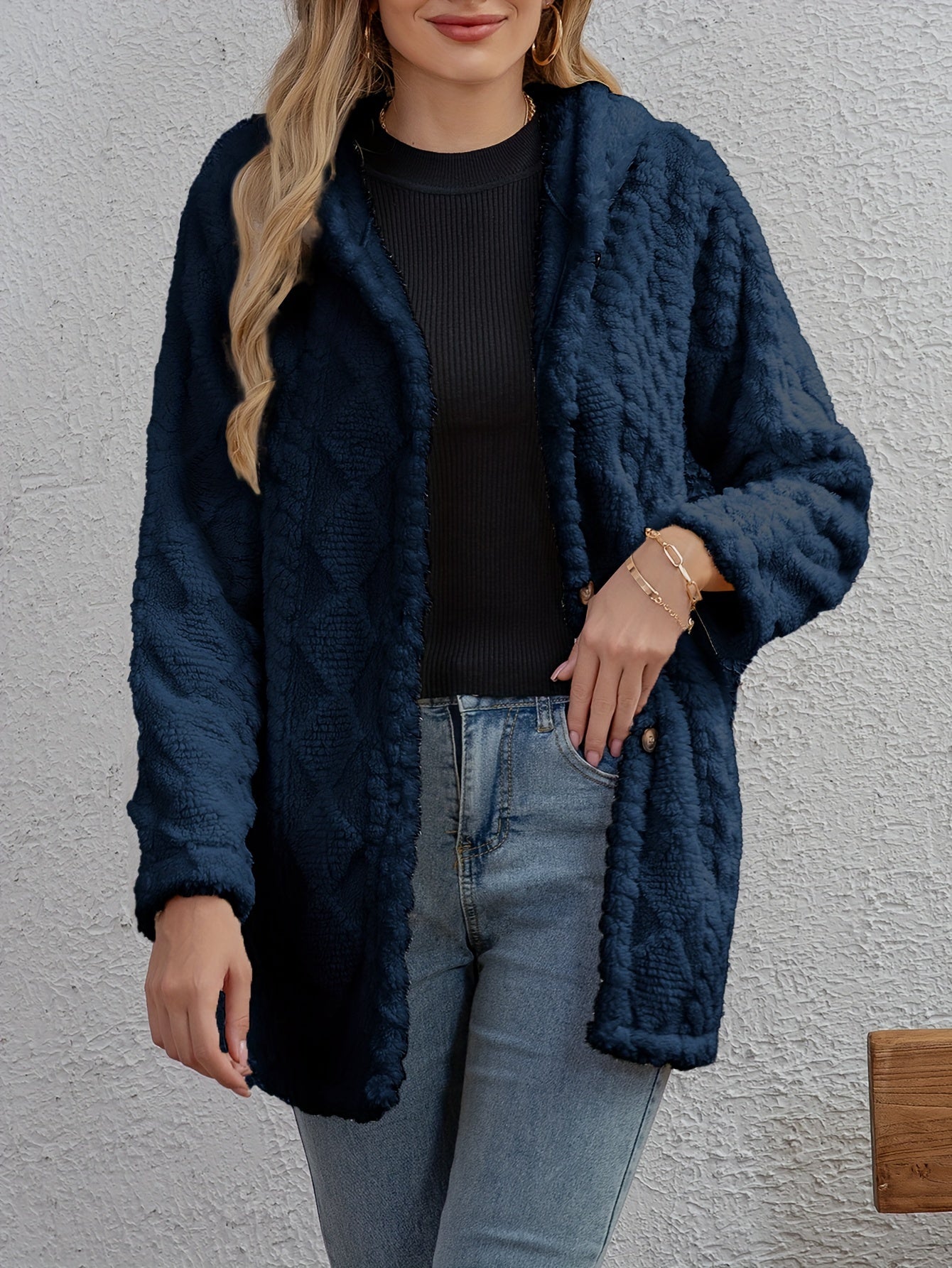 Krohn-e | Fluffy Kapuzenjacke mit Knöpfen Polyester Weich und Warm