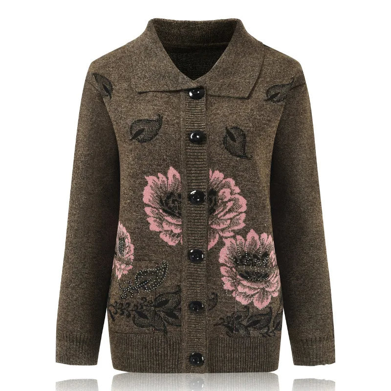 Amelia® | Edle Strickjacke mit Blumenapplikation