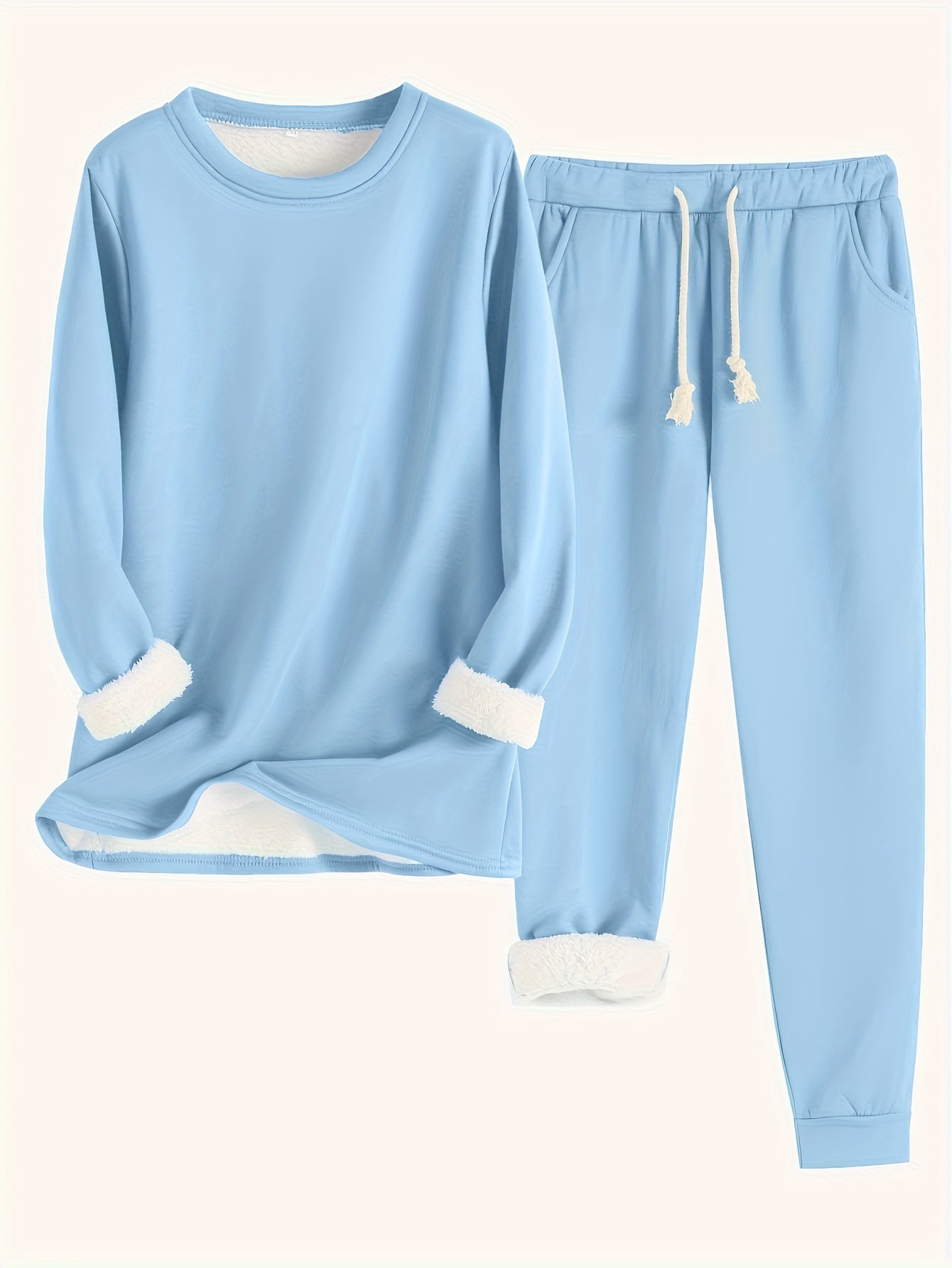 Kuscheliges Damen-Outfit mit Fleece-Innenfutter