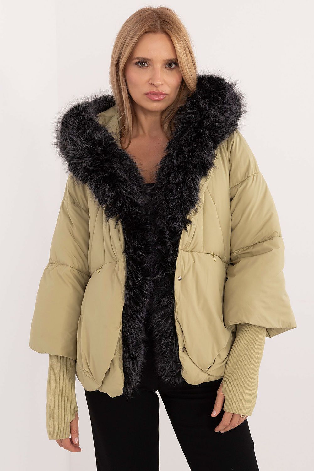 Krohn-e | Gefütterte Jacke Kapuze mit Pelzrand Warm und Stilvoll