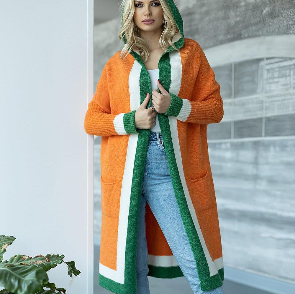 Krohn-e | Langer Strickcardigan mit Kapuze Weich und Stilvoll Kontrastdetails