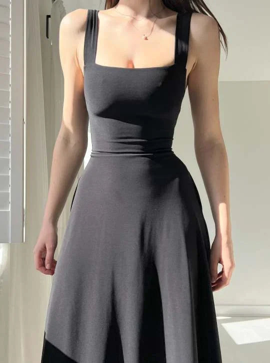Midikleid mit quadratischem Ausschnitt