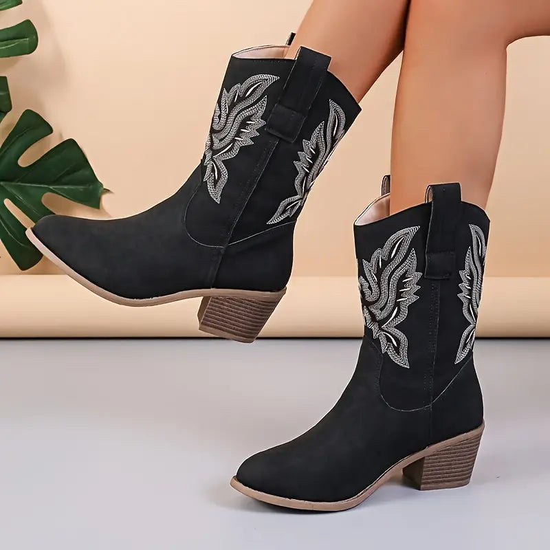 Krohn-e | Vintage Western Cowboy-Stiefel mit V-Ausschnitt-Stickerei und Blockabsatz