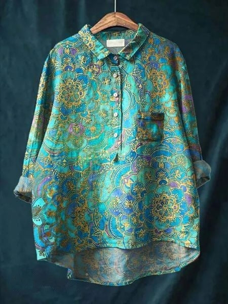 Lila Damenbluse mit Blumenmuster für einen lässigen, frischen Look