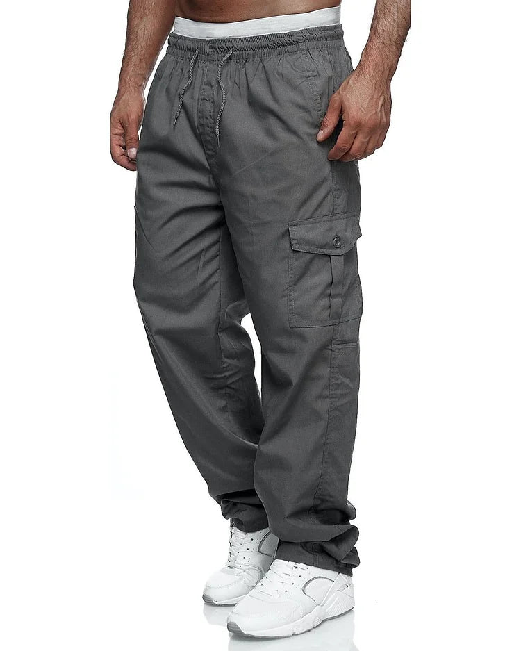 Robuste, bequeme Herrenhose mit vielen Taschen – perfekt für Outdoor-Abenteuer