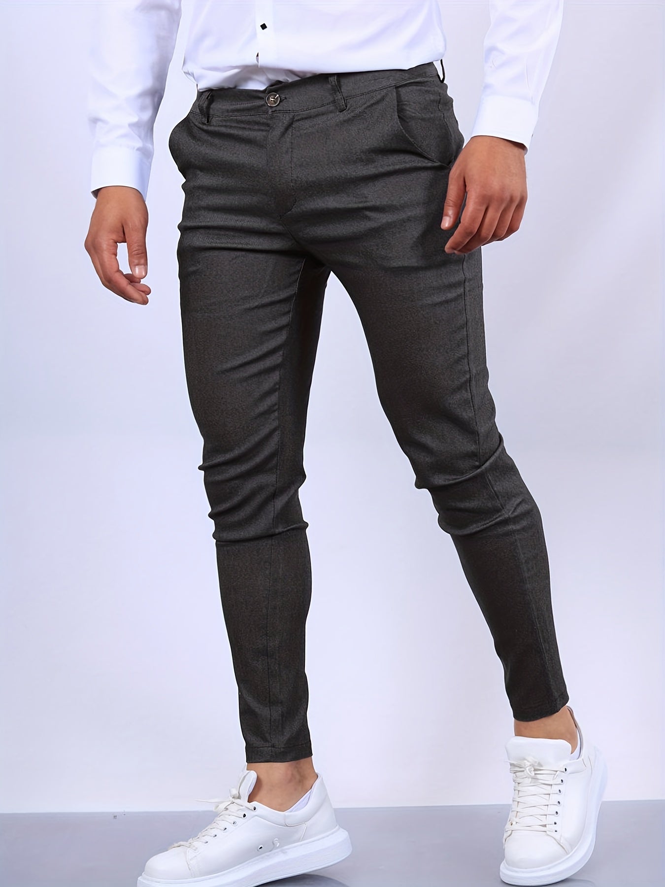 Schicke, moderne Herrenhose im Slim Fit