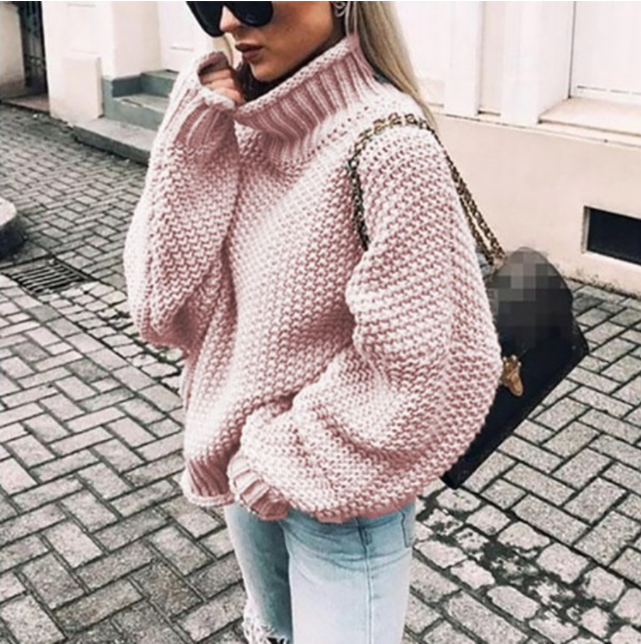 Großer Pullover mit Rollkragen