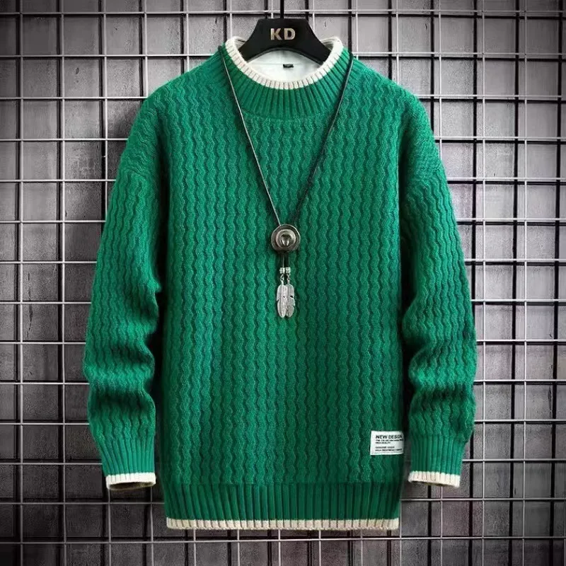 Herrenpullover im klassischen Rippenstrick
