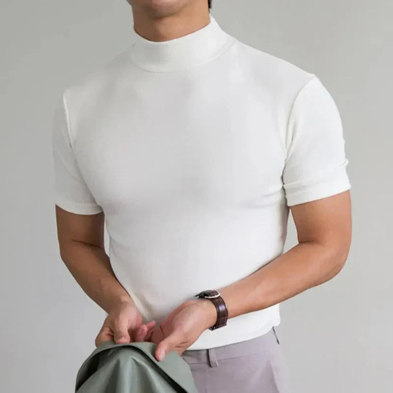 Einfaches, bequemes Herren-T-Shirt mit hohem Kragen