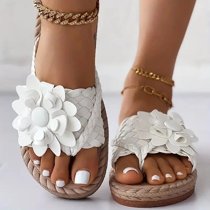 Charie: Geflochtene Boho-Sandalen