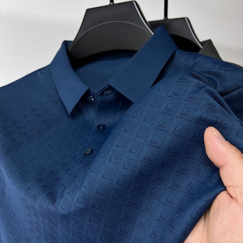 Luxuriöses und bequemes Herren-Seidenpolo mit Muster