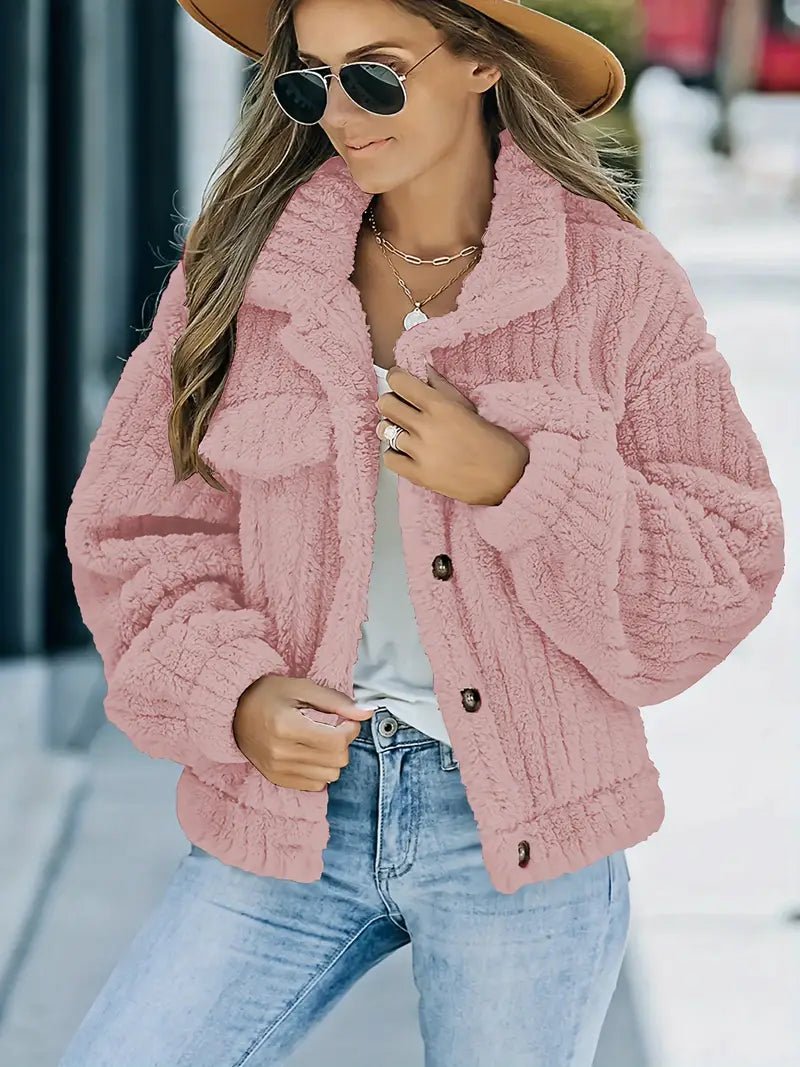 Ulara: Kuscheliger Chic mit elegantem Kunstfell