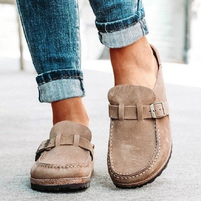 Krohn-e | Bequeme Slipper mit Schnallenverschluss