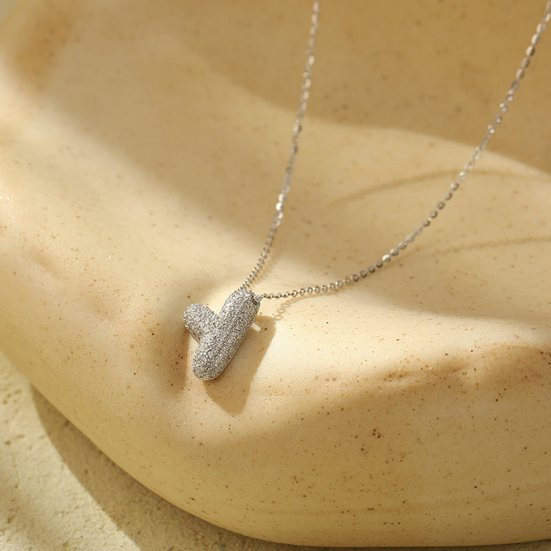 Fudus Stahl-Anhänger mit dicken Buchstaben