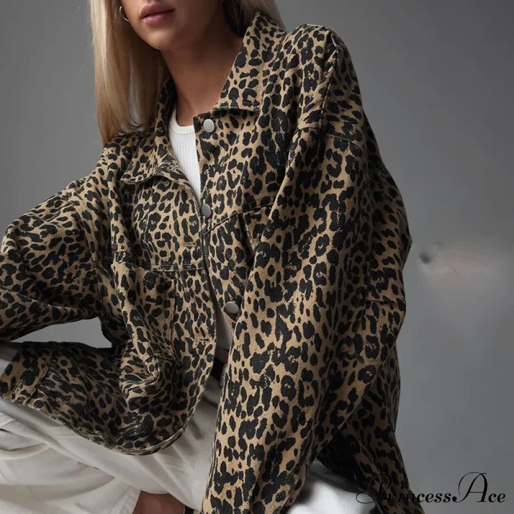 Krohn-e | Passform Jeansjacke mit Leopardenstickerei