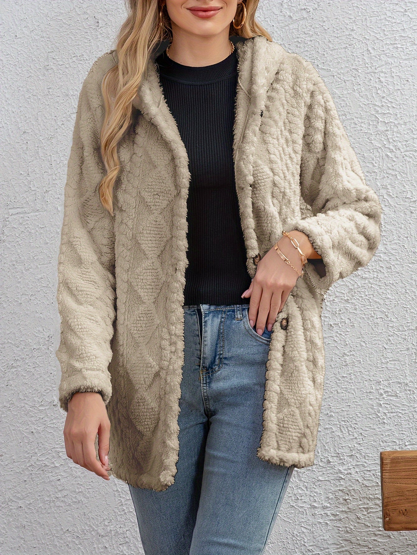 Krohn-e | Fluffy Kapuzenjacke mit Knöpfen Polyester Weich und Warm