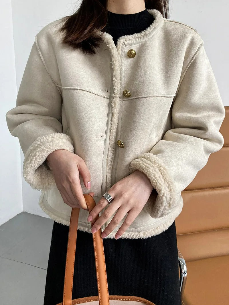Krohn-e | Eleganter Plüschmantel