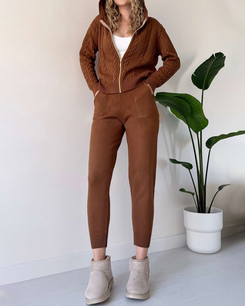 Krohn-e | Lässiger Twist-Jacquard-Zweiteiler