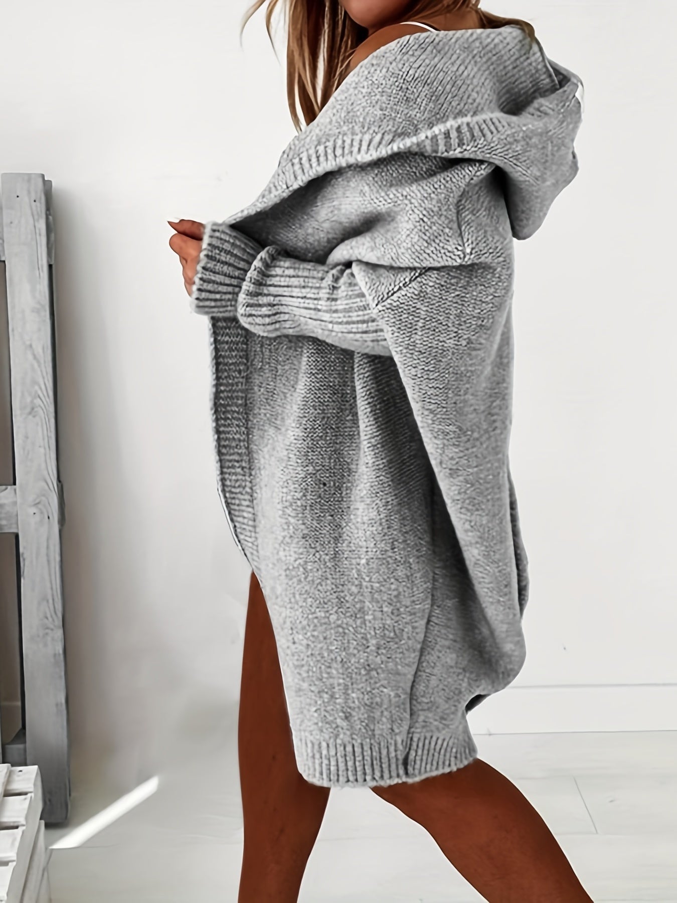 Krohn-e | Gemütliche Kapuzen-Strickjacke