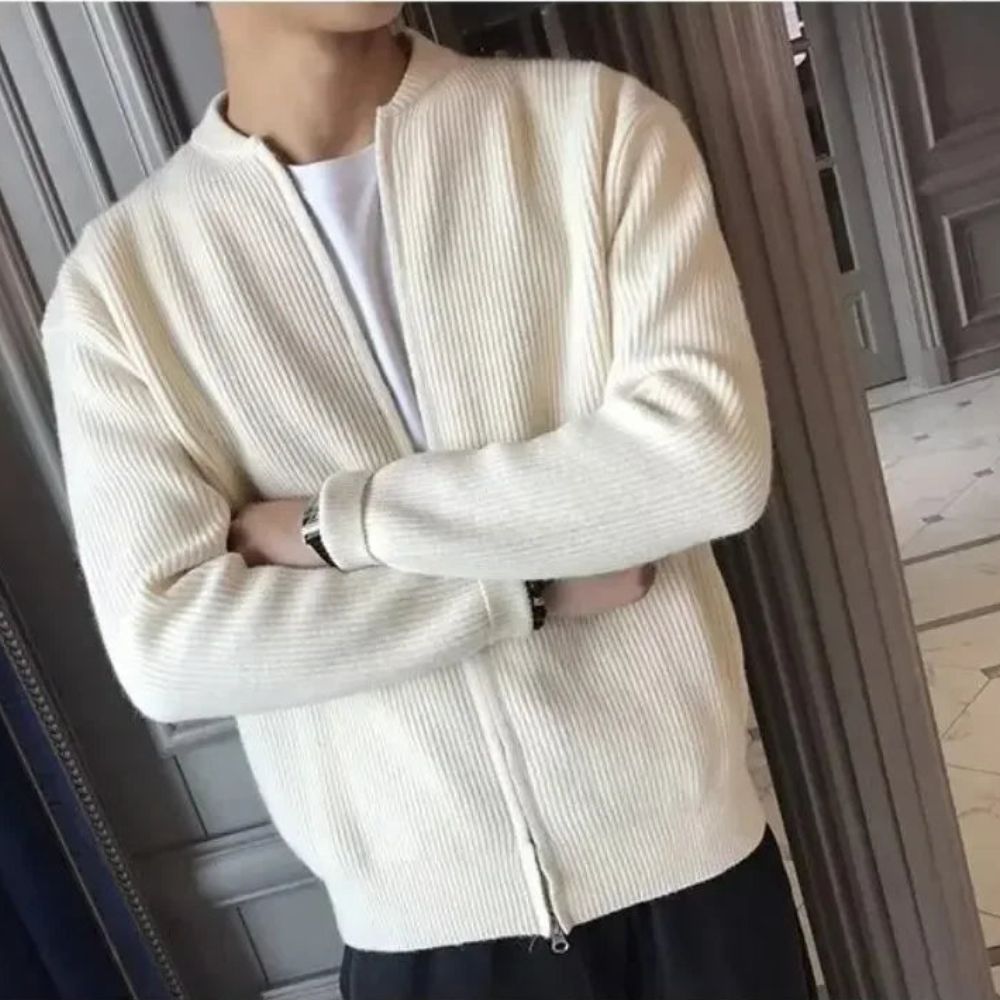 Hochwertige Herren-Strickjacke im klassischen Design mit Reißverschluss - Modell Aljoscha