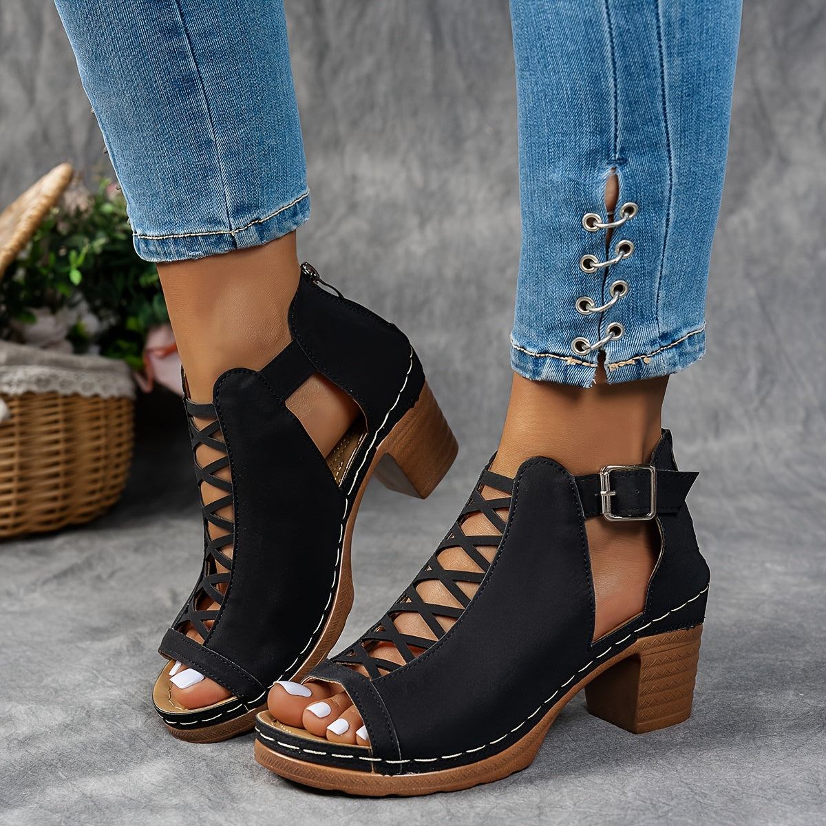 KROHN-E Damen Sandalen Verstellbar Gepolstertes Fußbett Gitterabsatz