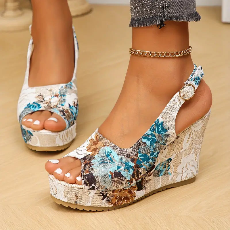 Zarte Vintage Blumen Sandalen von Caroline für Damen