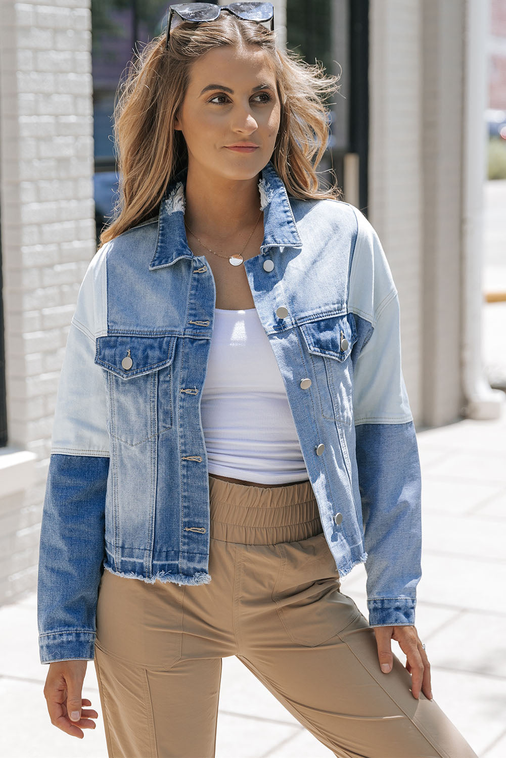 Krohn-e | Denimjacke mit Patchwork und Fransigem Saum Herbst Frauen