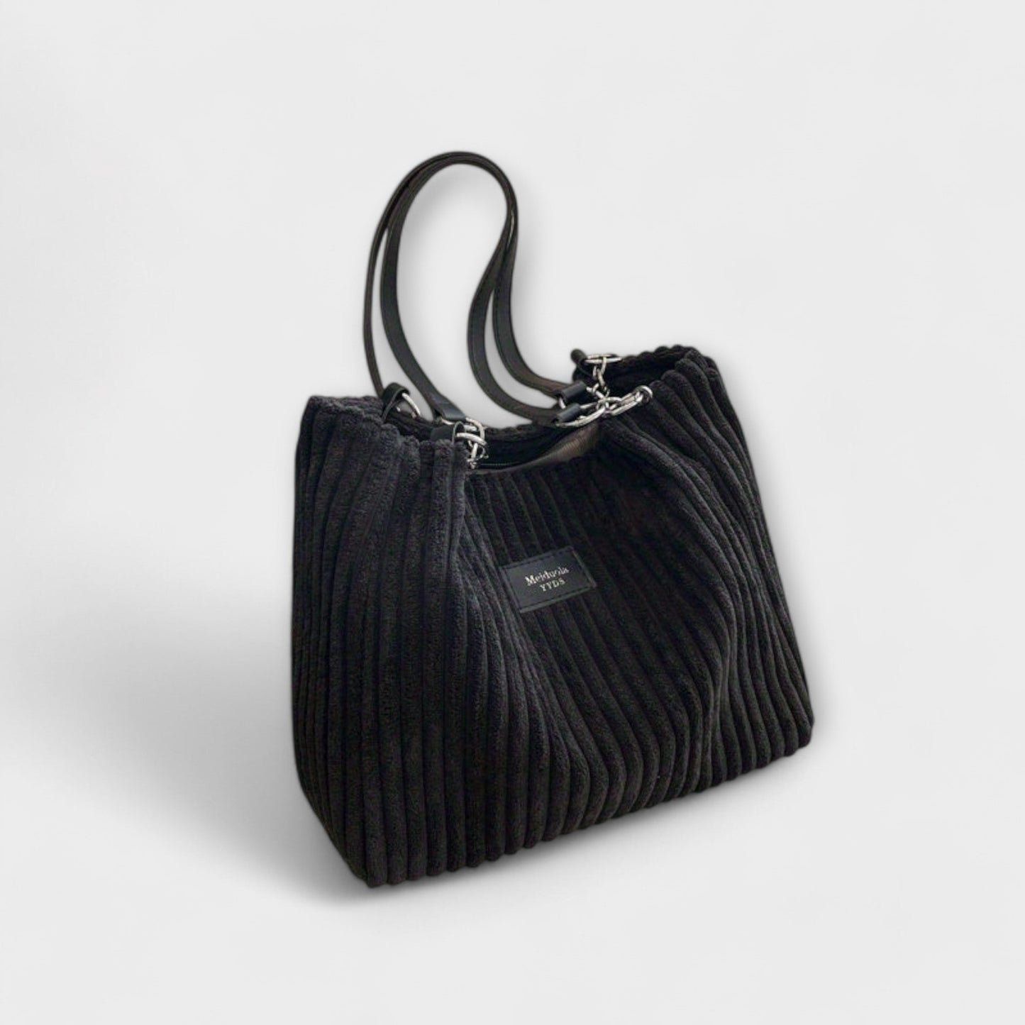 KROHN-E Damen Schultertasche mit geripptem Design und Metallketten