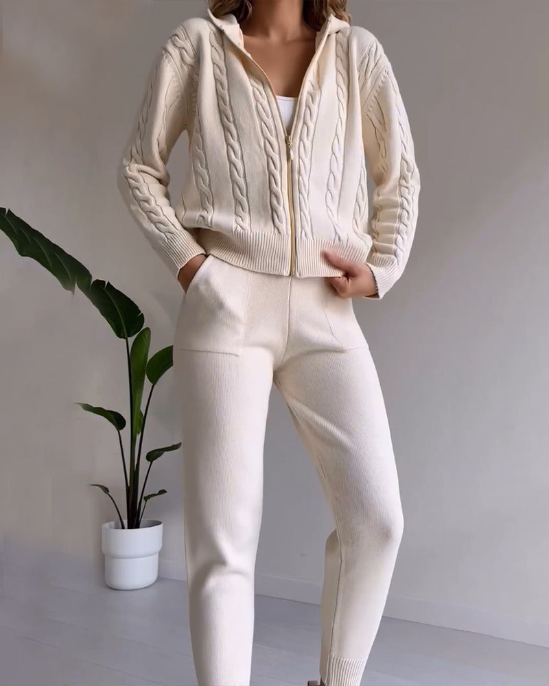 Krohn-e | Lässiger Twist-Jacquard-Zweiteiler