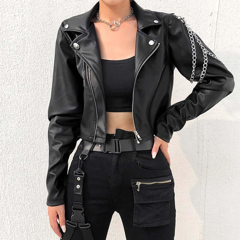 Krohn-e | Damen Slim Fit PU-Lederjacke mit silbernen Ketten
