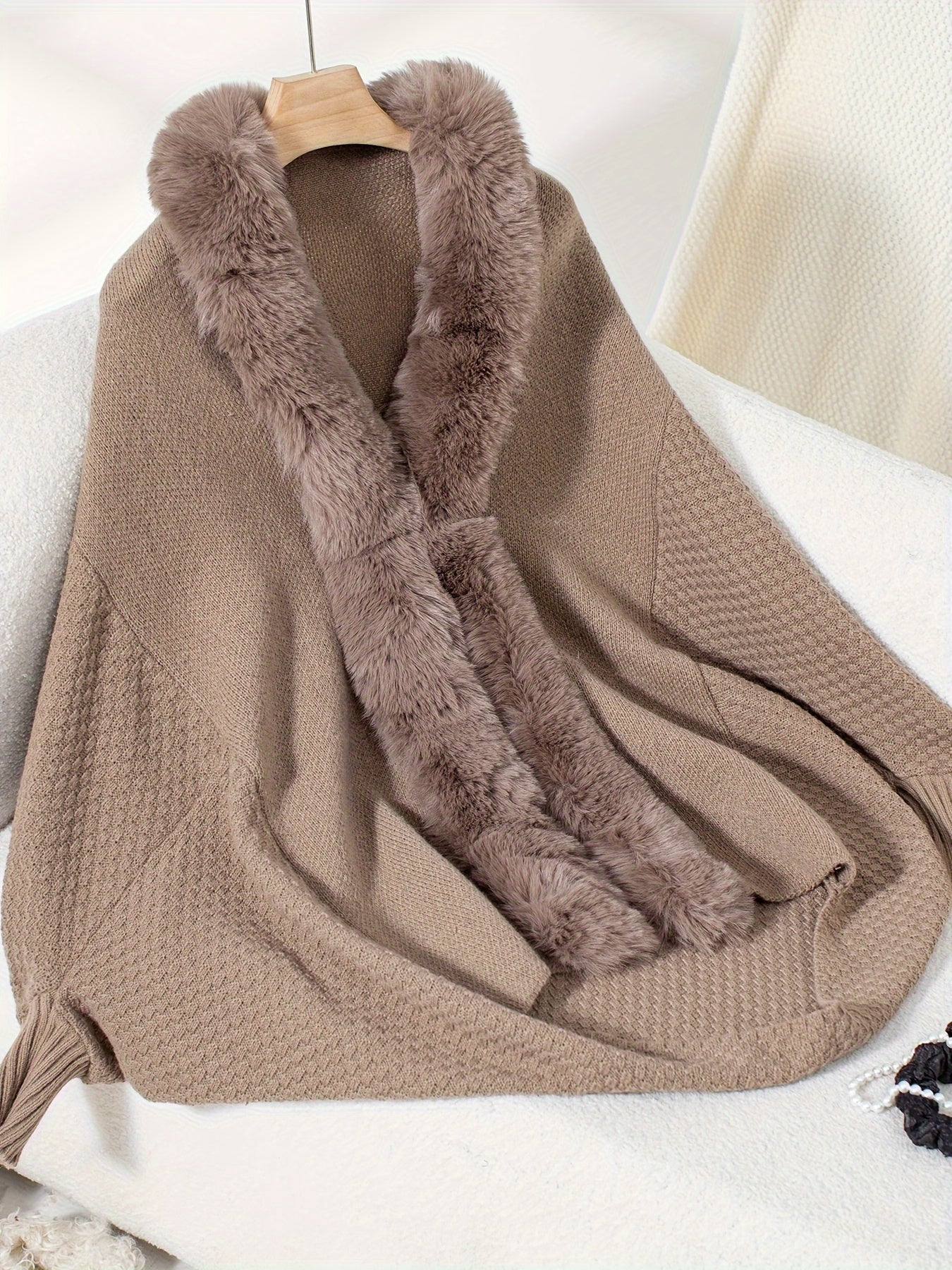 Krohn-e | Faux Fur Cardigan mit Schal Kragen Akryl Warm und Elegant