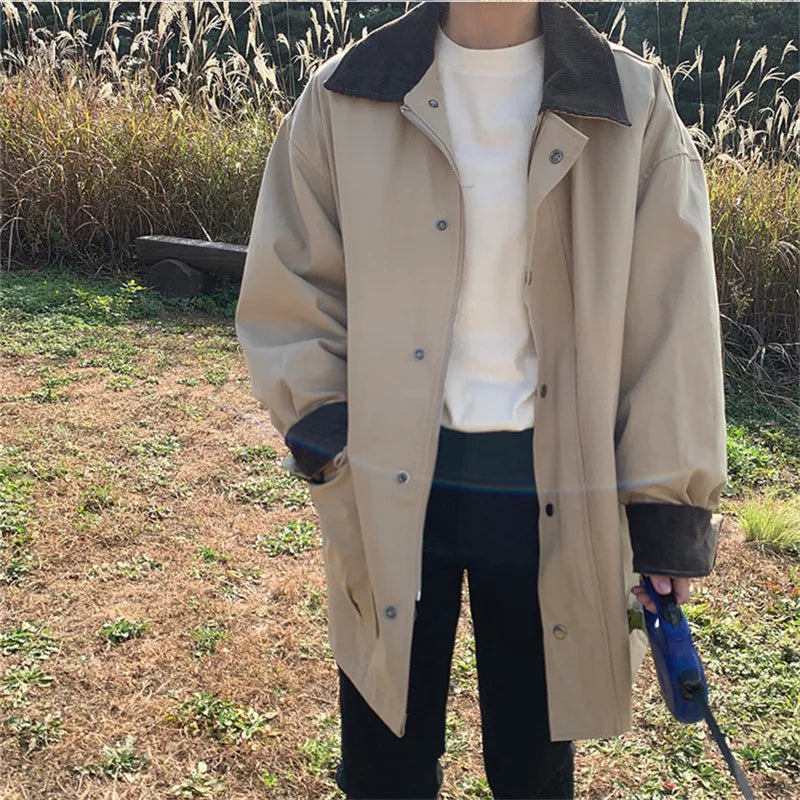 Krohn-e | Inspirierte Damenjacke mit Umgeschlagenem Kragen und Großen Taschen
