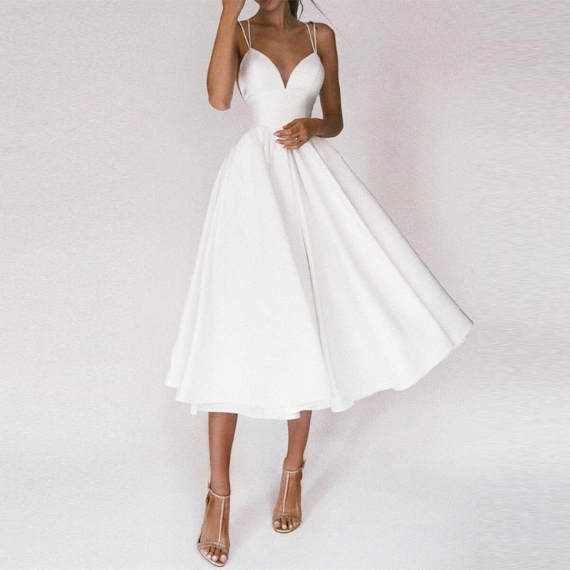 Elegantes, trägerloses Midikleid von Harmelda